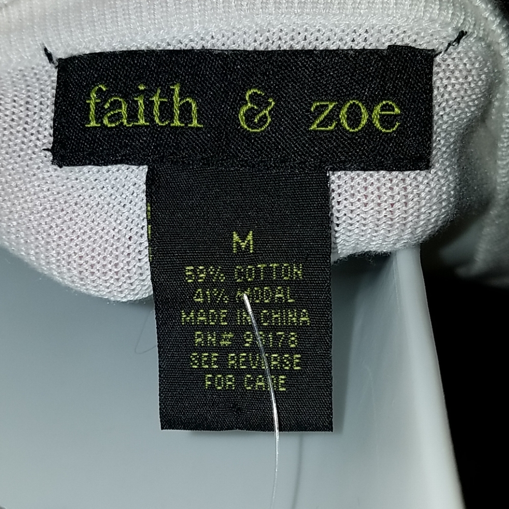 Faith & Zoe Intarsia Heart Sweater Cardigan - Picture 8 of 9